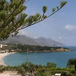 Casa Rossa Scopello 아파트
