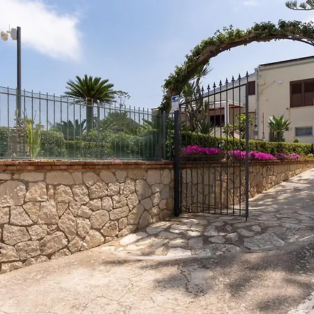 Casa Rossa Scopello Castellammare del Golfo